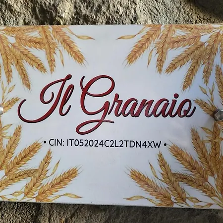 Il Granaio Nel Corso * Radicofani